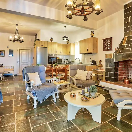 Anacosta Villa, In خيرسونِسوس